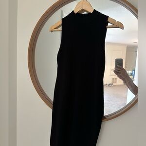 Black ribbed dress